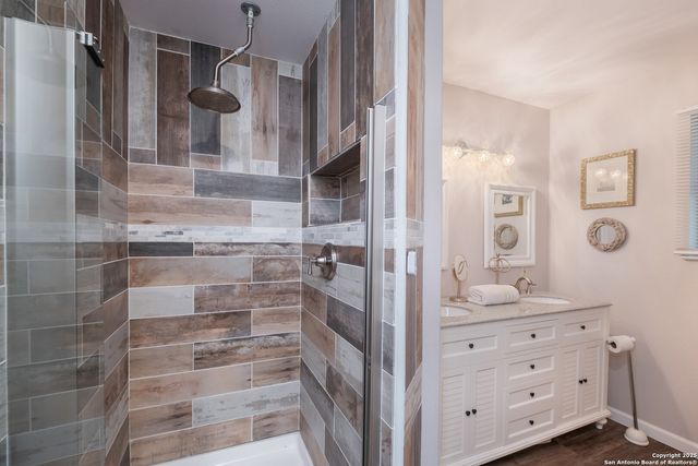 163 Buckeye, Seguin, TX 78155