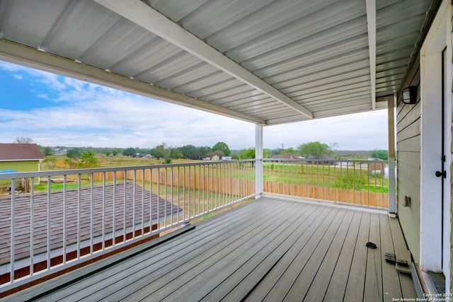 163 Buckeye, Seguin, TX 78155