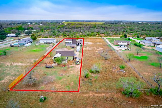 163 Buckeye, Seguin, TX 78155