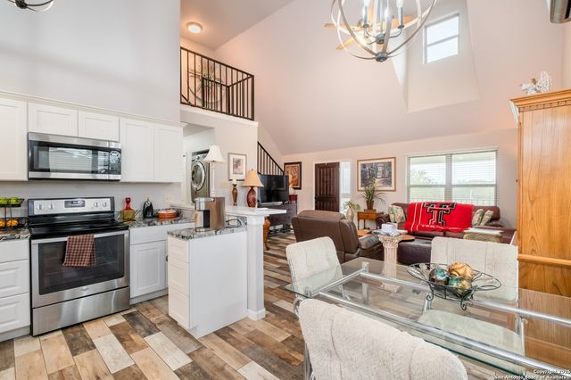 163 Buckeye, Seguin, TX 78155