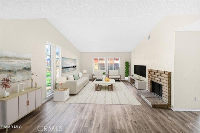 521 W Avenue J14, Lancaster, CA 93534