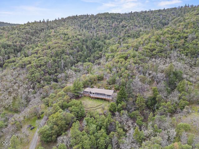 465 Strawberry Hill Lane, Jacksonville, OR 97530