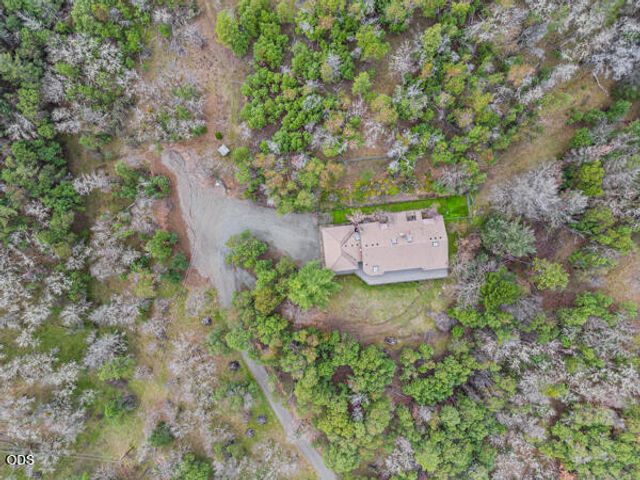 465 Strawberry Hill Lane, Jacksonville, OR 97530