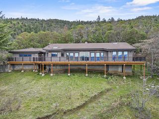 465 Strawberry Hill Lane, Jacksonville, OR 97530
