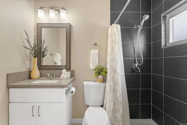 3218 Carolyn Circle, Oceanside, CA 92054