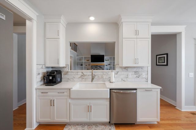 2507 Tom Austin Hwy, Greenbrier, TN 37073