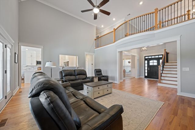 2507 Tom Austin Hwy, Greenbrier, TN 37073