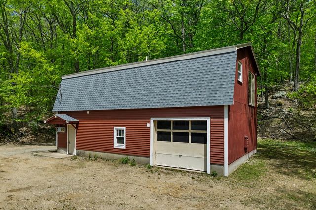 218 Main Street, Alton, NH 03809