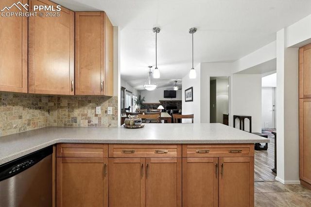 6641 W Gambol Quail Drive, Colorado Springs, CO 80918