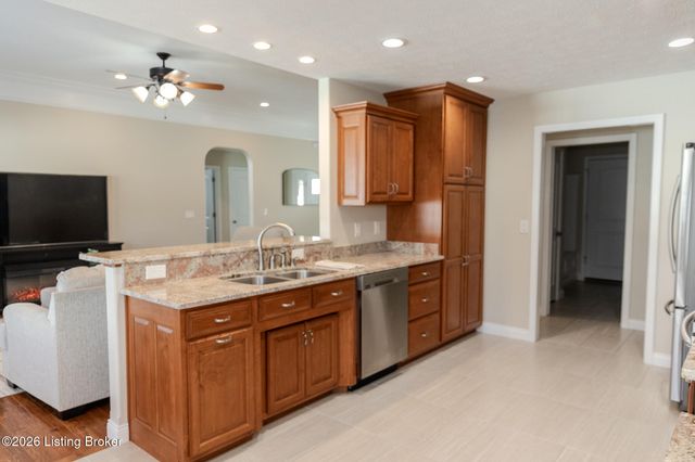 380 N Lakeside Dr, Madison, IN 47250