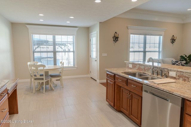 380 N Lakeside Dr, Madison, IN 47250