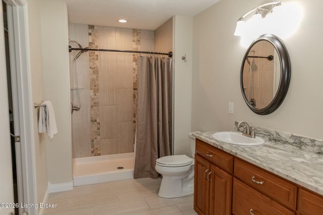 380 N Lakeside Dr, Madison, IN 47250