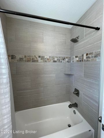 380 N Lakeside Dr, Madison, IN 47250