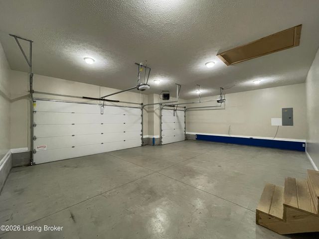 380 N Lakeside Dr, Madison, IN 47250