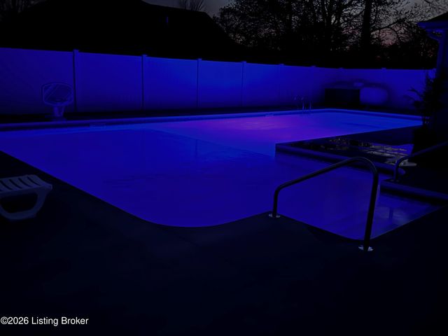 380 N Lakeside Dr, Madison, IN 47250
