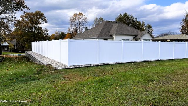 380 N Lakeside Dr, Madison, IN 47250