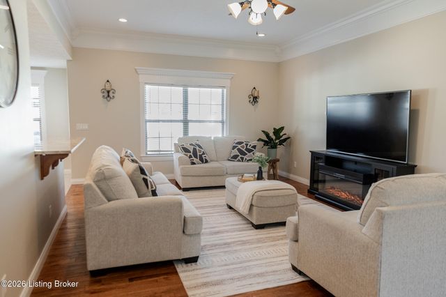 380 N Lakeside Dr, Madison, IN 47250