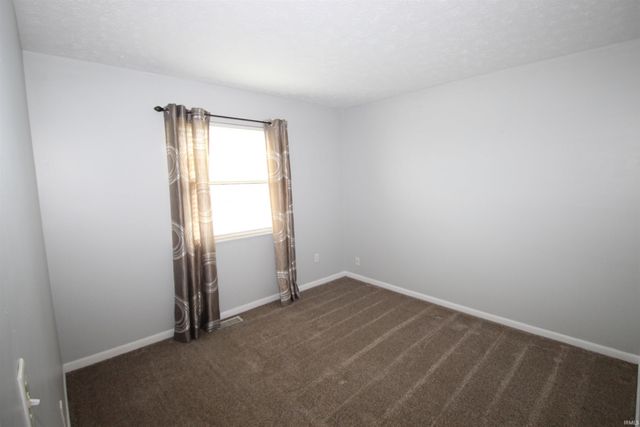 1820 Woodland Drive, Elkhart, IN 46514