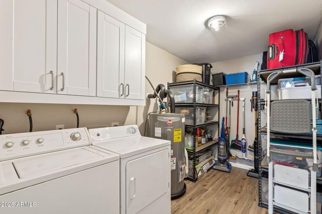 560 W EMERALD Avenue, Mesa, AZ 85210