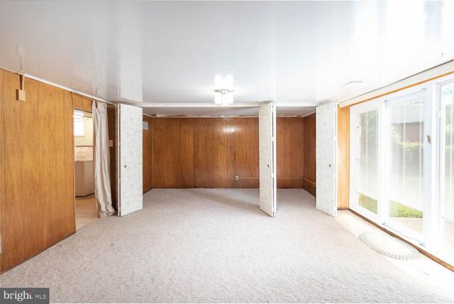 1214 FENWICK RD, Philadelphia, PA 19115