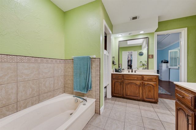 4117 Woodenrail Lane, Irving, TX 75061