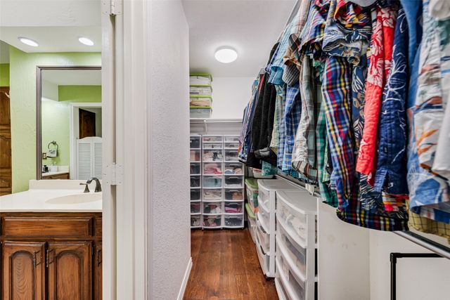 4117 Woodenrail Lane, Irving, TX 75061