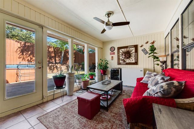 4117 Woodenrail Lane, Irving, TX 75061