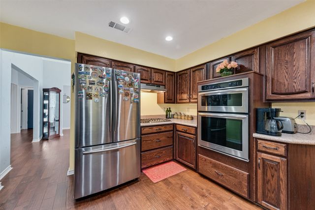 4117 Woodenrail Lane, Irving, TX 75061