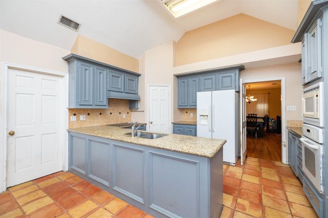 15742 Sweetwater Creek Drive, Houston, TX 77095