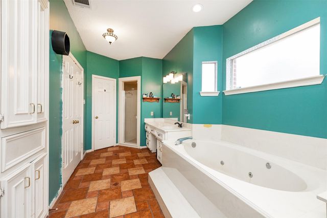 15742 Sweetwater Creek Drive, Houston, TX 77095