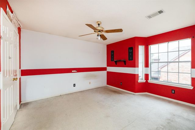 15742 Sweetwater Creek Drive, Houston, TX 77095