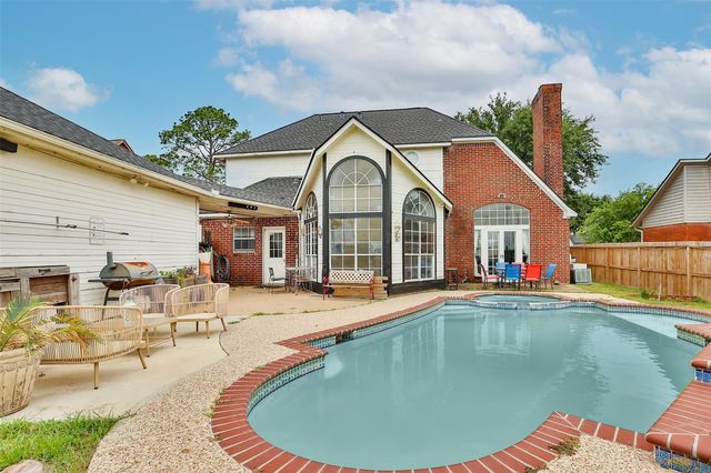 15742 Sweetwater Creek Drive, Houston, TX 77095