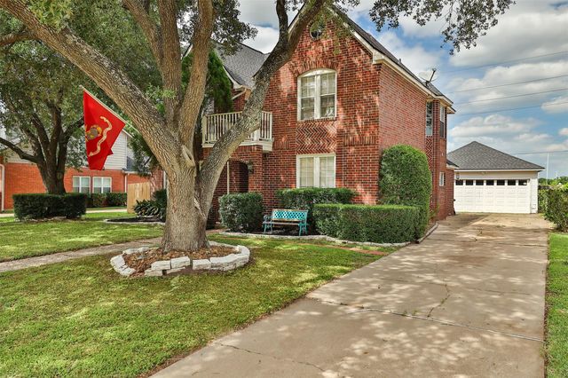 15742 Sweetwater Creek Drive, Houston, TX 77095