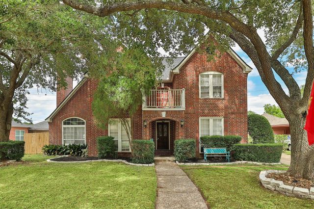 15742 Sweetwater Creek Drive, Houston, TX 77095