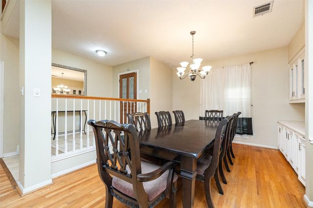 15742 Sweetwater Creek Drive, Houston, TX 77095