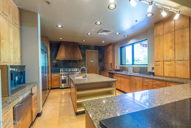 22223 N 39TH Street, Phoenix, AZ 85050