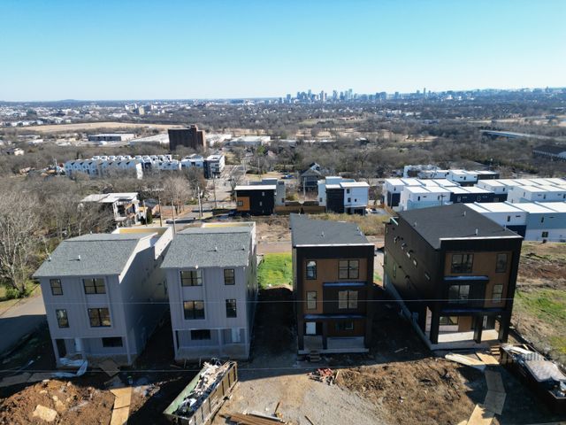 2156 Summit Avenue, Nashville, TN 37218