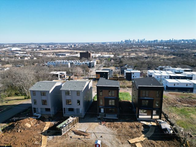 2156 Summit Avenue, Nashville, TN 37218