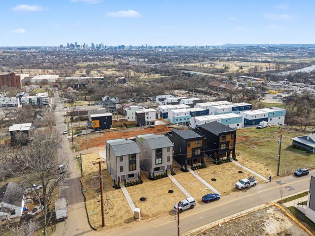 2156 Summit Avenue, Nashville, TN 37218