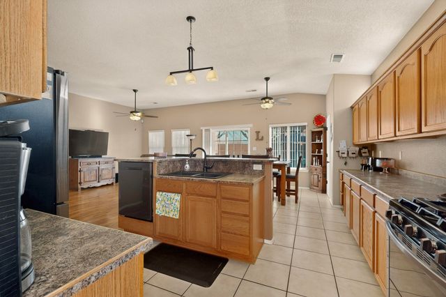 8628 Casa Verde Avenue NW, Albuquerque, NM 87120