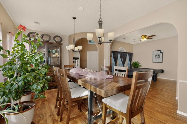 8628 Casa Verde Avenue NW, Albuquerque, NM 87120