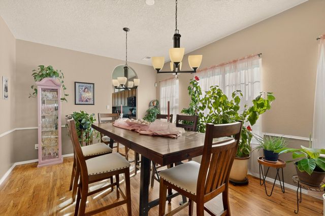 8628 Casa Verde Avenue NW, Albuquerque, NM 87120