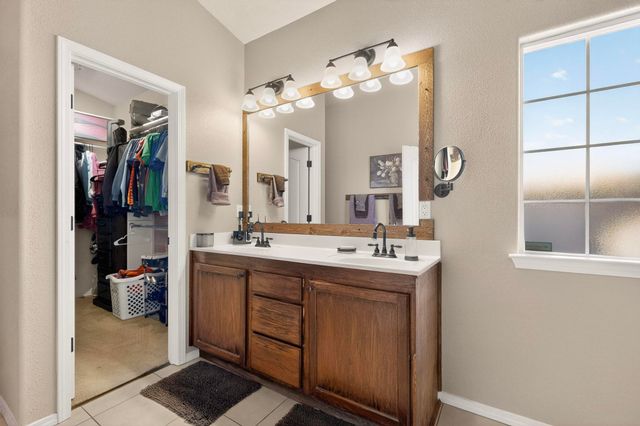 8628 Casa Verde Avenue NW, Albuquerque, NM 87120