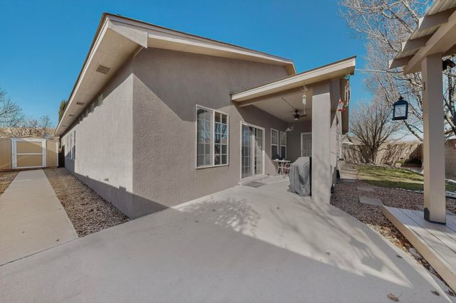 8628 Casa Verde Avenue NW, Albuquerque, NM 87120