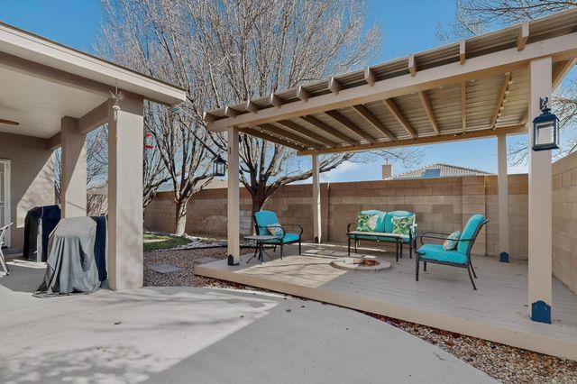 8628 Casa Verde Avenue NW, Albuquerque, NM 87120