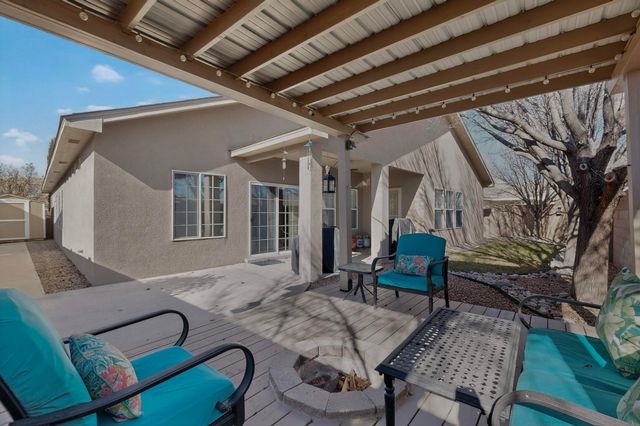 8628 Casa Verde Avenue NW, Albuquerque, NM 87120