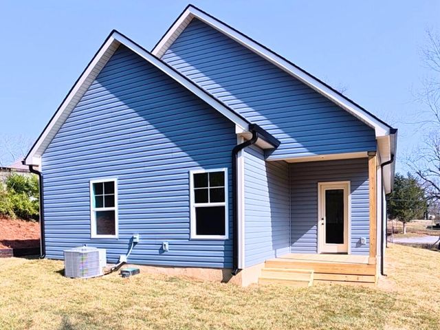 41 Greens Lake Road, Rossville, GA 30741