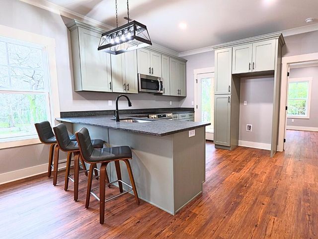41 Greens Lake Road, Rossville, GA 30741