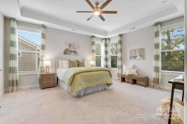 8210 Festival Way, Charlotte, NC 28215