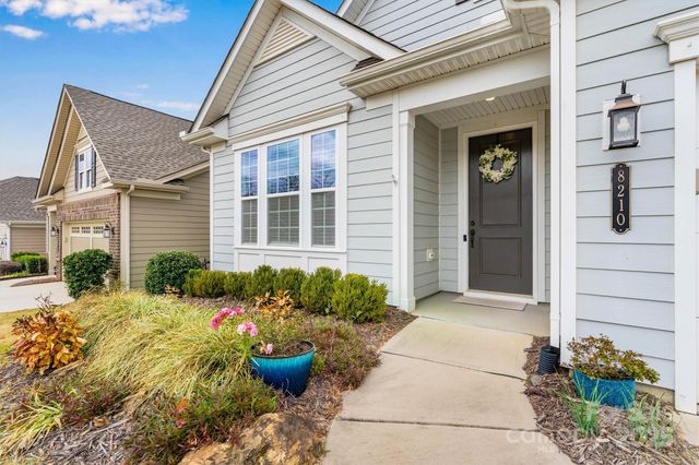 8210 Festival Way, Charlotte, NC 28215